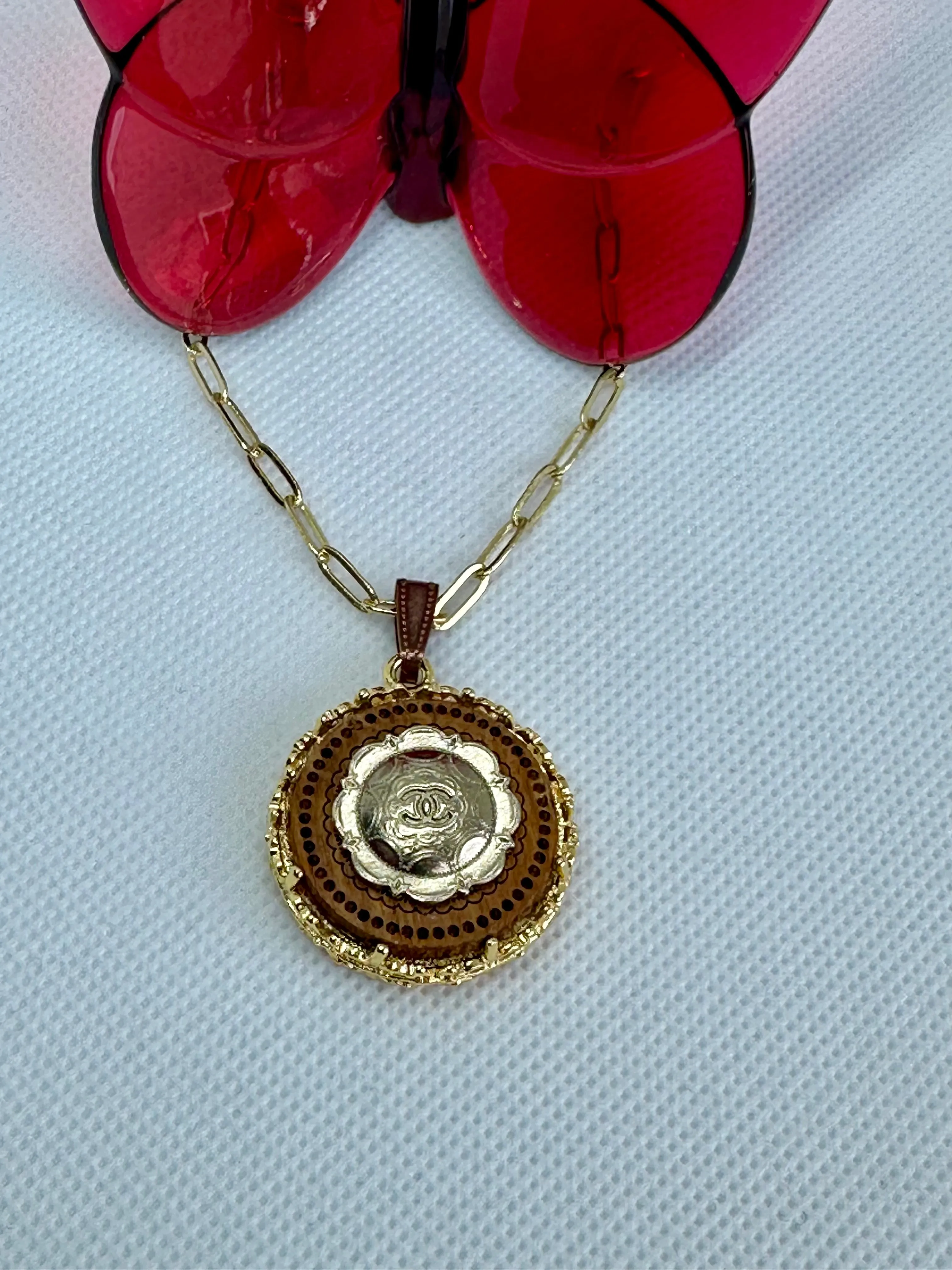 #158 Vintage Couture Necklace  28mm