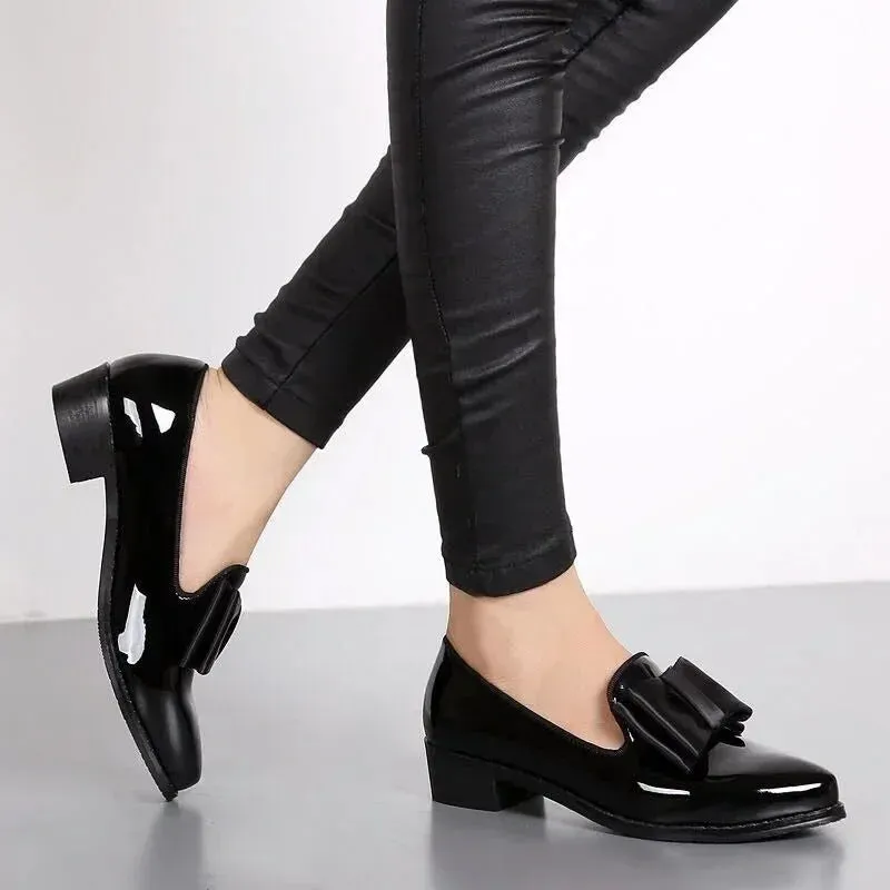 2025 Women's Loafers Bow Pointed Toe Flat Shoes – Patent Leather Casual Comfortable Ladies Footwear