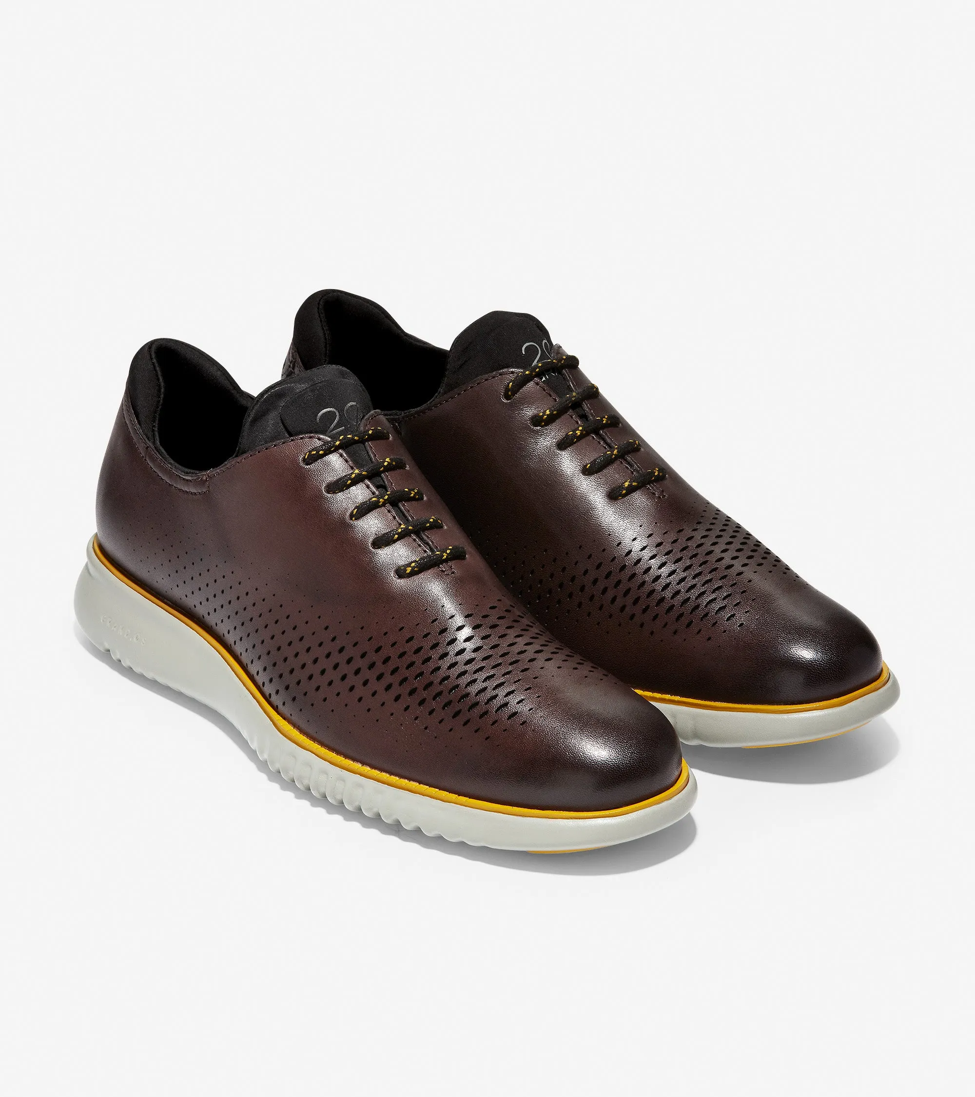 2.ZERØGRAND Lined Laser Wingtip Oxford