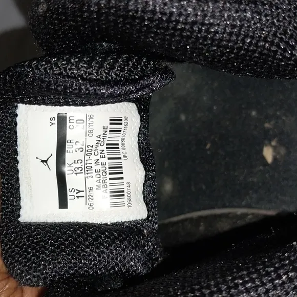 Air Jordan Dub Zero Black and Gray size 1Y
