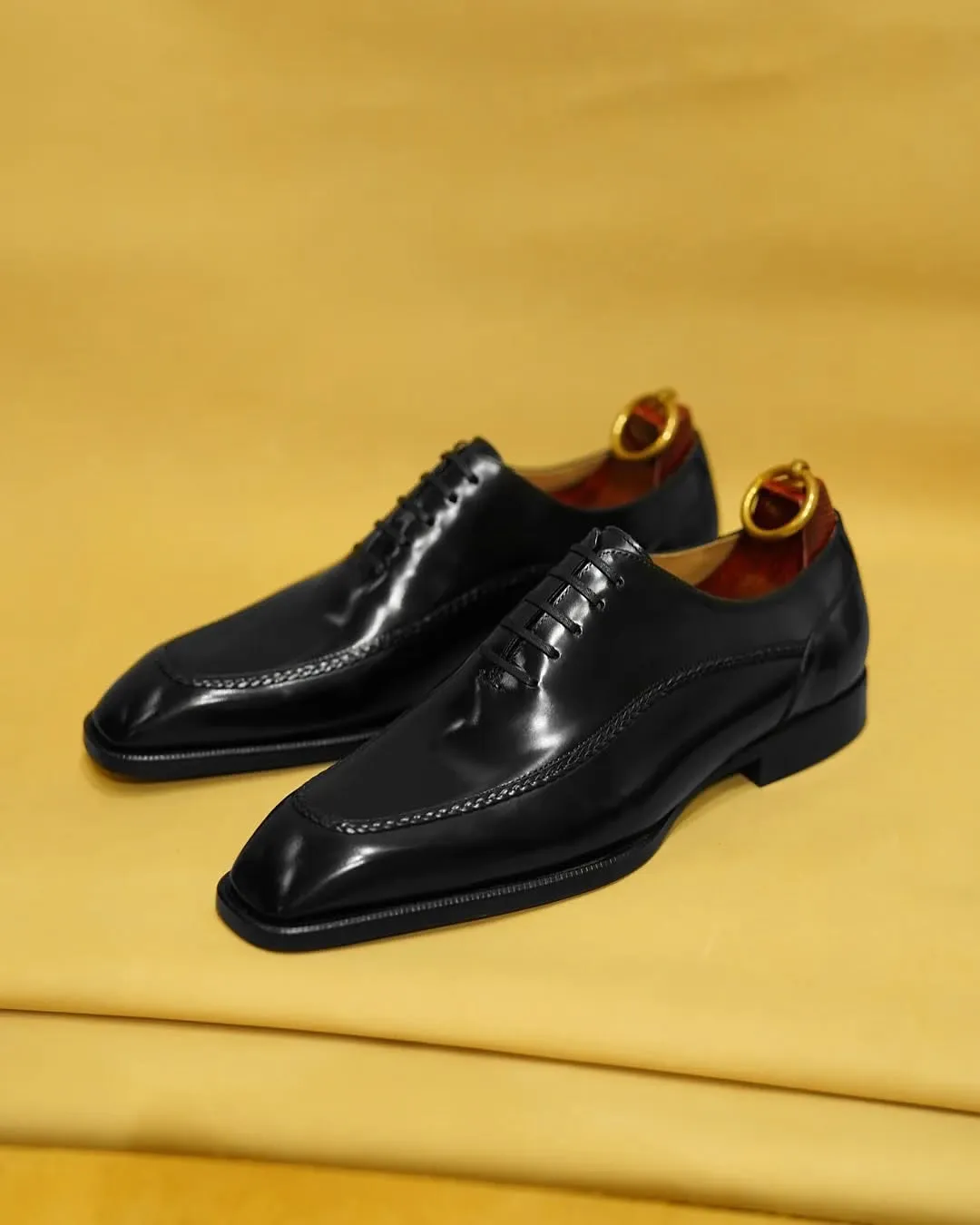 Black Leather Regent  Oxfords – Formal Shoes
