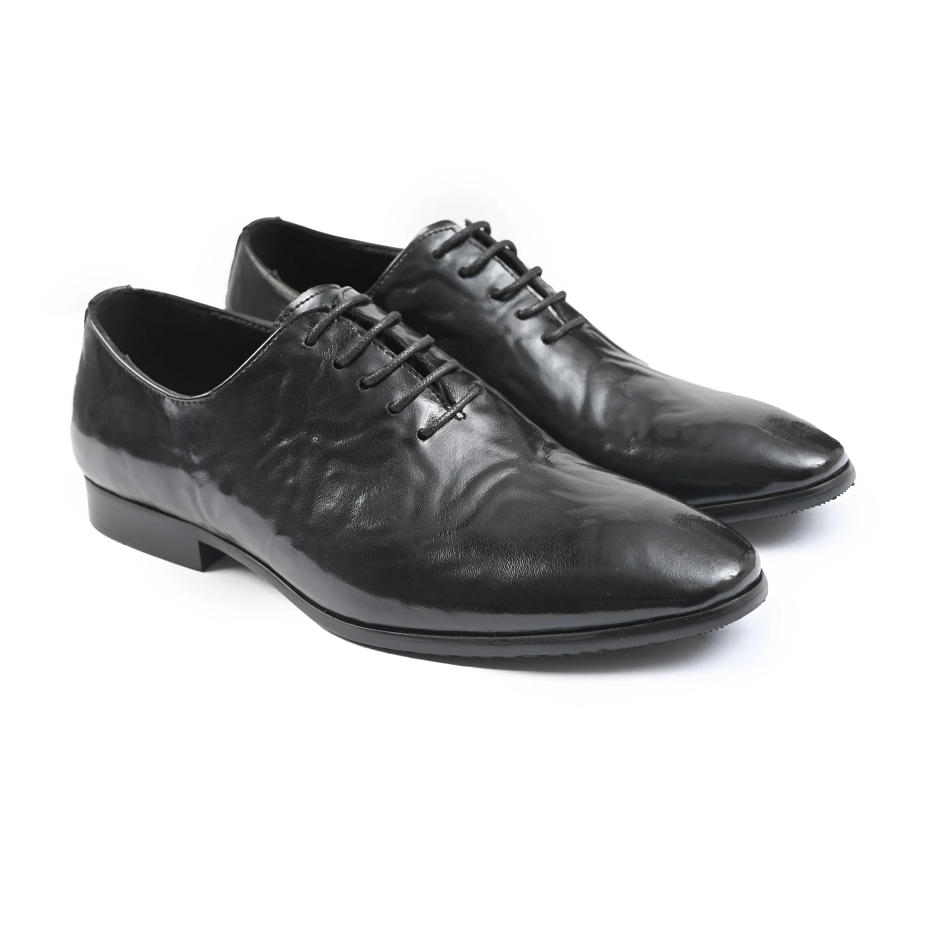 BLACK PATENT LACEUP SHOES