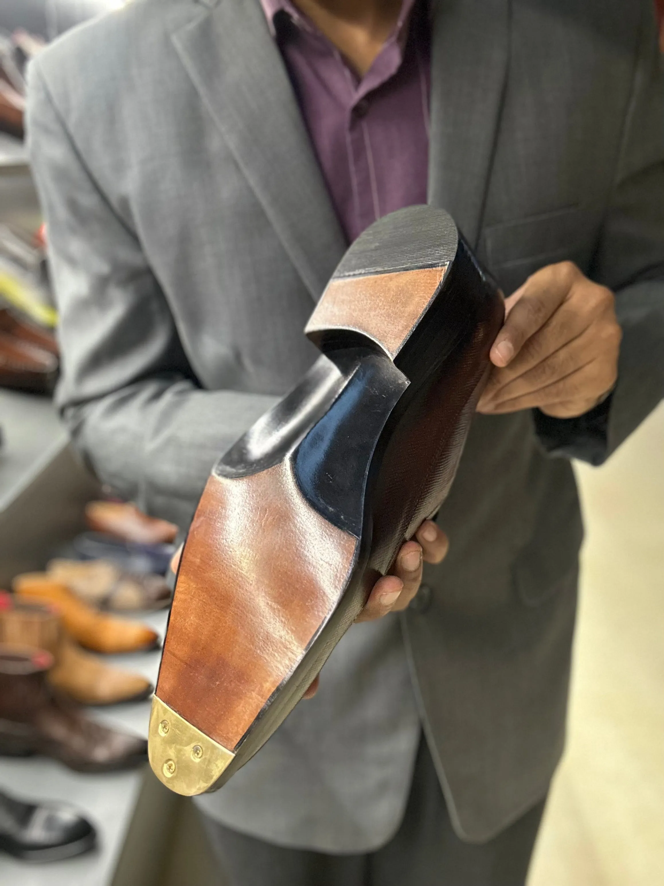 Brown Hatch Grain Goodyear Welted Wingtip Square Oxford With Fiddle Back Sole