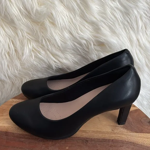 Clark’s Ambyr2 Braley Black Leather