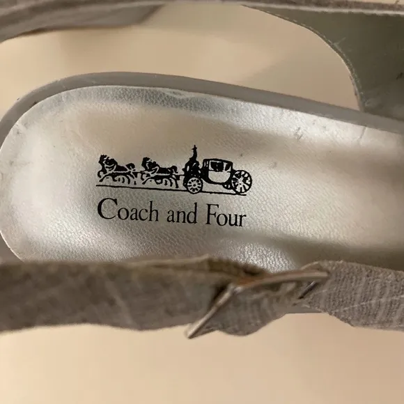 “COACH &amp; FOUR” Kaiea Bow Sling Back Peep Toe