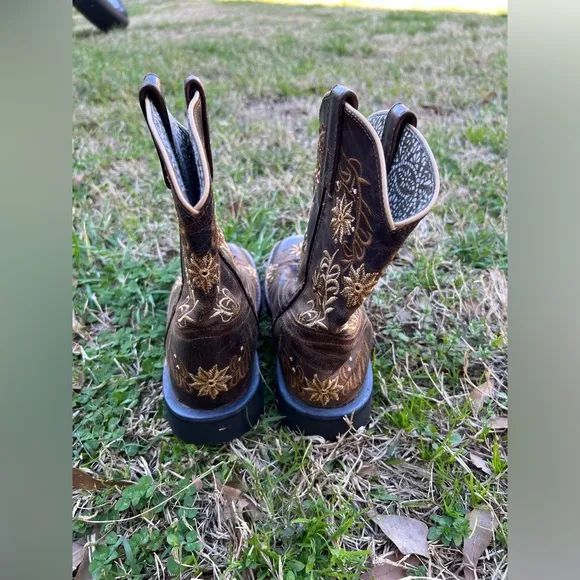 Dan Post Children’s 2D Brown Leather Gardenia Floral Embroidered Square Toe Boot