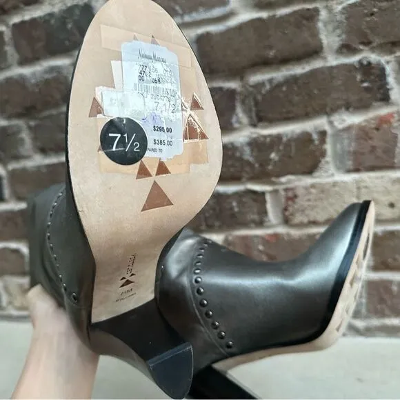 Daniblack | 7.5 | silver knee high heeled moto style boots