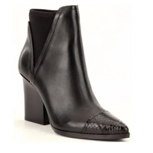 Donald J. Pliner ankle boot Vaughn Black Leather point toe Chelsea reptile