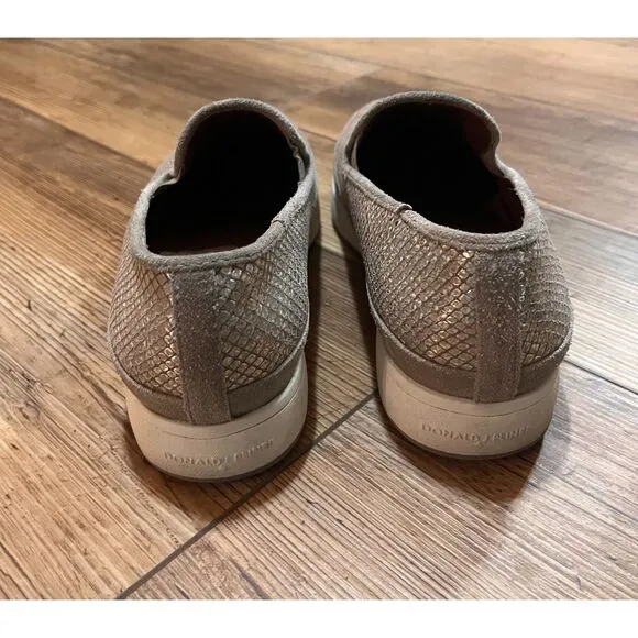 DONALD J PLINER Women's Gold Color Metallic Sneaker Sz 10.5