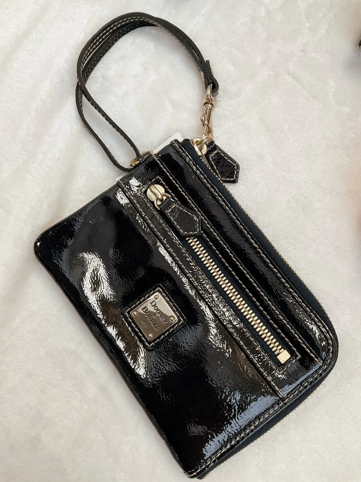 Dooney & Bourke Wristlet