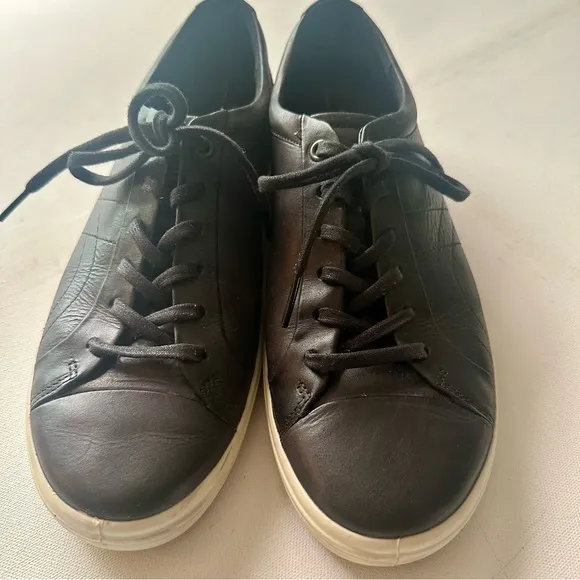 ECCO Sneaker Women's Size US 11-11.5 EU 42 Soft 7 Stitch Black Leather