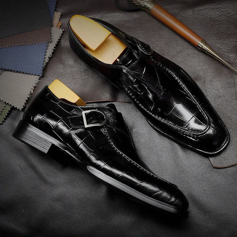 Explore timeless elegance with our classic pattern men's business flat shoes. Ideal for formal occasions and a perfect Valentine's Day gift.