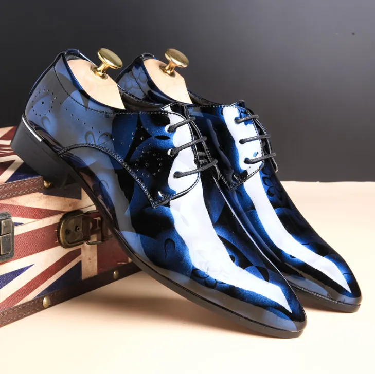Find large-size men's business casual shoes and dress shoes crafted from bright leather.