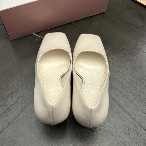 FRANCO SARTO Dina Square Toe Pump
