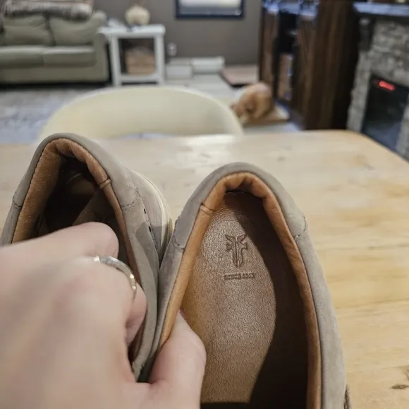 Frye Gemma Gray Kiltie Buckle Slip on Platform Sneaker Wingtip Women 7.5 Nubuck
