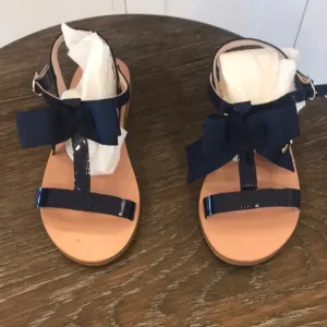 Little girls navy Jacadi Sandal size 27 EU
