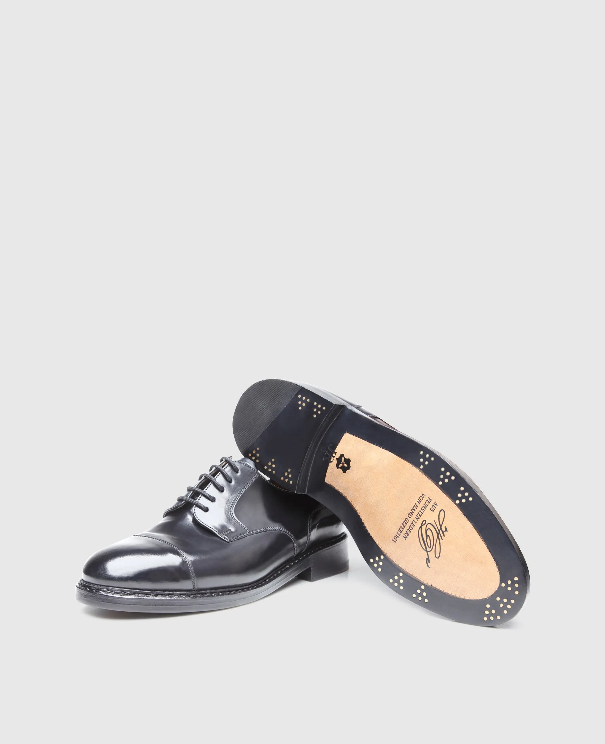 London Captoe C - Black