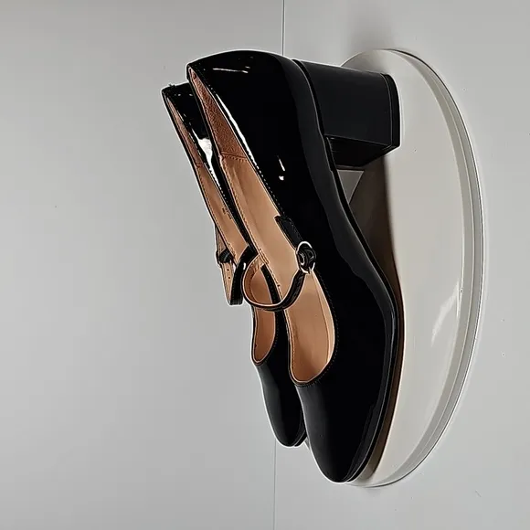 NWOT Bandolino Cariann Mary-Jane Pump Block Heel Round Toe Faux Patent Black 10