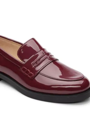 Ruby Patent leather Loafer