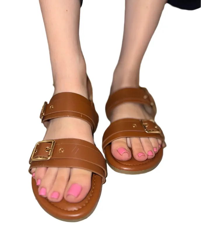SANDAL WITH TWO STRIPS IN THE FRONT FLAT AND COMFORTABLE