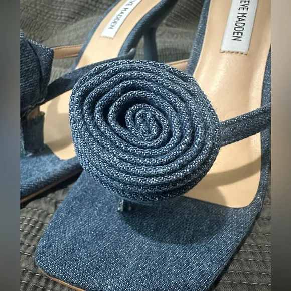 Steve Madden || NWOB || Denim Jannie Heel Sandal