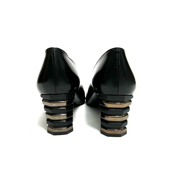 STUART WEITZMAN | Vintage 1990s deadstock black leather sculpted heel pumps