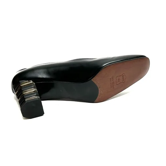 STUART WEITZMAN | Vintage 1990s deadstock black leather sculpted heel pumps