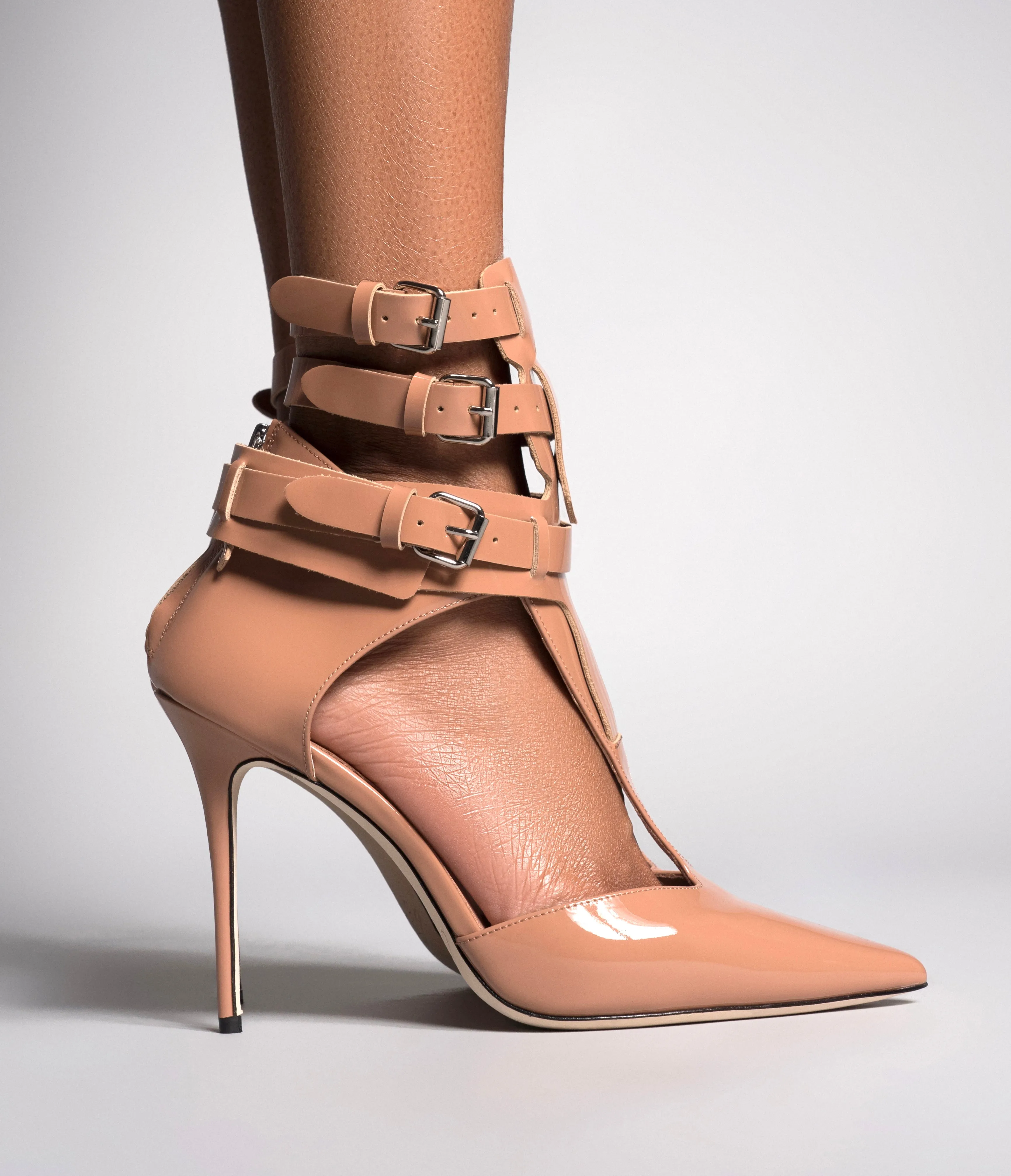 T-STRAP PUMP BARE