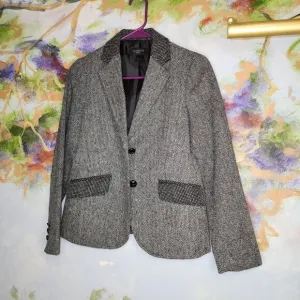 Talbots mixed wool herringbone pattern fitted blazer with braided buttons