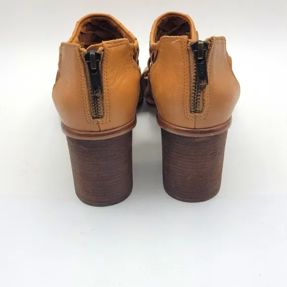 Womens Corso Como Salem Beige Leather Peep Toe Woven Heeled Bootie  8 #S1256