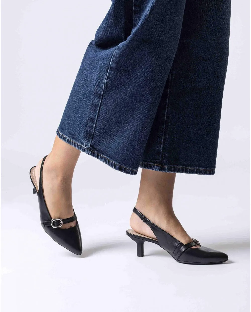 Wonders - G-7101 Black Kitten Heel Slingback