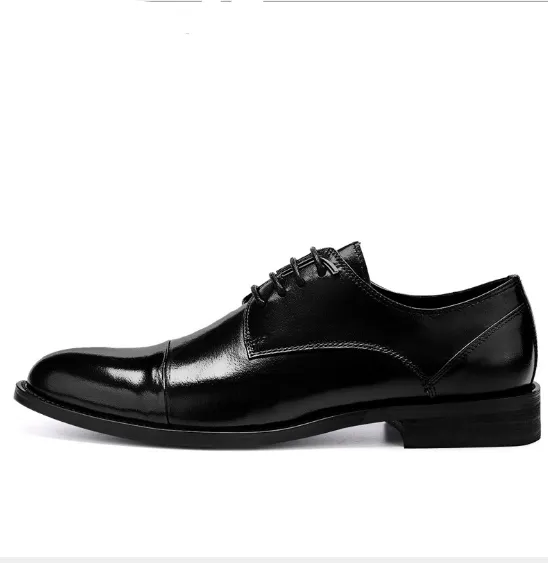 Youthful men's business leather dress shoes for a polished look.