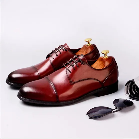 Youthful men's business leather dress shoes for a polished look.